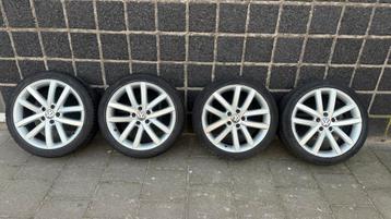 VW Golf Vancouver velgen Vredestein All Season banden beschikbaar voor biedingen