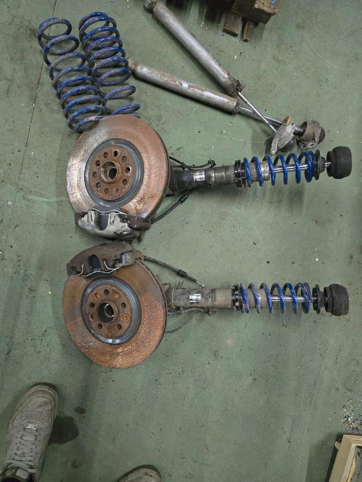 Schroefset Golf 4 incl. Hub & 312mm Remmen, Auto-onderdelen, Ophanging en Onderstel, Volkswagen, Gebruikt, Ophalen of Verzenden