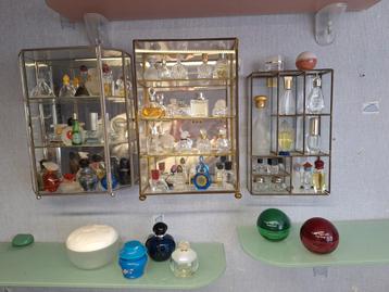 Vintage Parfum Miniaturen + Spiegelkastjes beschikbaar voor biedingen