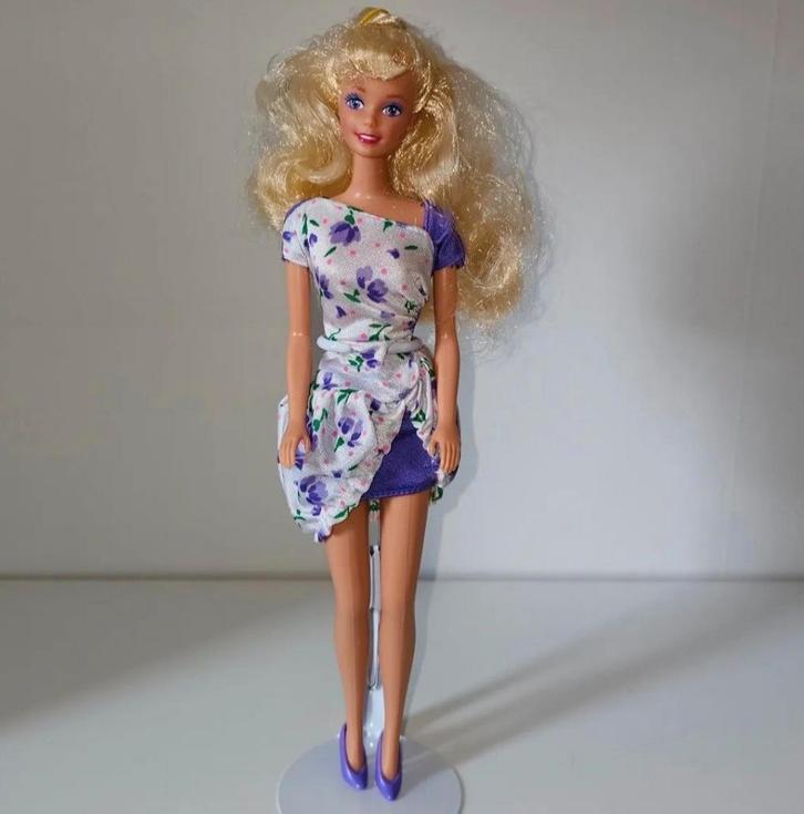 Barbie Fashion Play 1990, Verzamelen, Poppen, Zo goed als nieuw, Fashion Doll, Ophalen of Verzenden