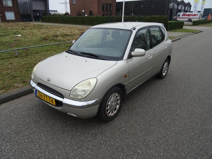 Daihatsu Sirion 1.0-12V ZTi automaat, Auto's, Daihatsu, Bedrijf, Te koop, Sirion, ABS, Airbags, Centrale vergrendeling, Elektrische buitenspiegels