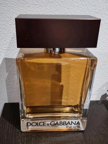 Dolce & Gabbana: The One giant glas factice (35.5x20.5x11) beschikbaar voor biedingen