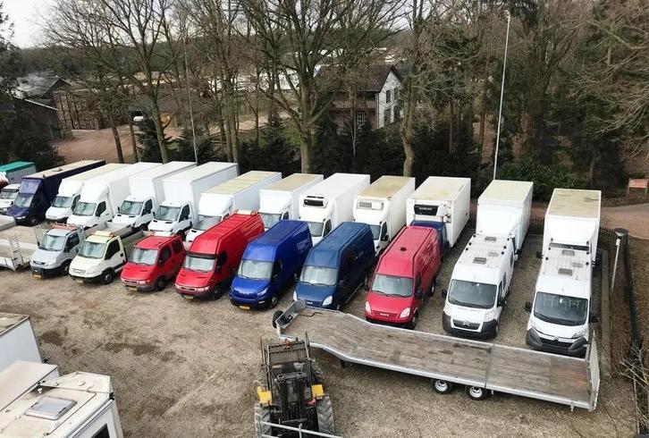 Iveco de grootste vooraad van Europa BE trekkers en be opleg, Auto's, Bestelauto's, Bedrijf, Iveco, Overige brandstoffen, Gebruikt