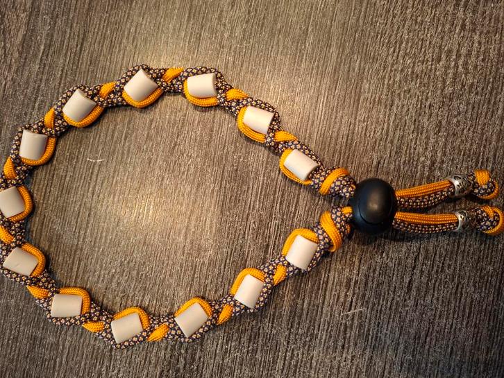 Anti-tekenband - vlooienband voor hond en kat 30-40cm, Dieren en Toebehoren, Hondenhalsbanden en Penningen, Nieuw, Handgemaakt