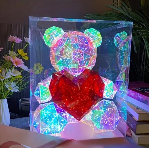 MOONOVA - Holografische Teddybeer met LED verlichting, Hobby en Vrije tijd, Feestartikelen, Nieuw, Overige typen, Overige, Ophalen of Verzenden
