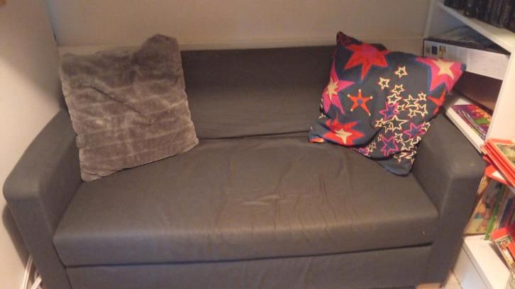 Compact slaapbankje – nog prima voor een ronde mee!, Huis en Inrichting, Slaapkamer | Slaapbanken, Gebruikt, Eenpersoons, Ophalen