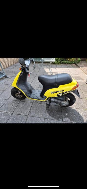 2 x piaggio typhoon 50cc te koop meer fotos volgen beschikbaar voor biedingen