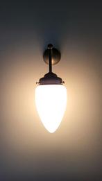 Art Deco Wandlamp Menhir, zo goed als nieuw. Prijs per lamp, Huis en Inrichting, Ophalen of Verzenden, Zo goed als nieuw, Glas