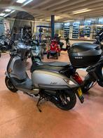 Gebro scooters: Sym fiddle III 3 45KM Mat grijs full option, Ophalen, Maximaal 45 km/u, Zo goed als nieuw, Benzine