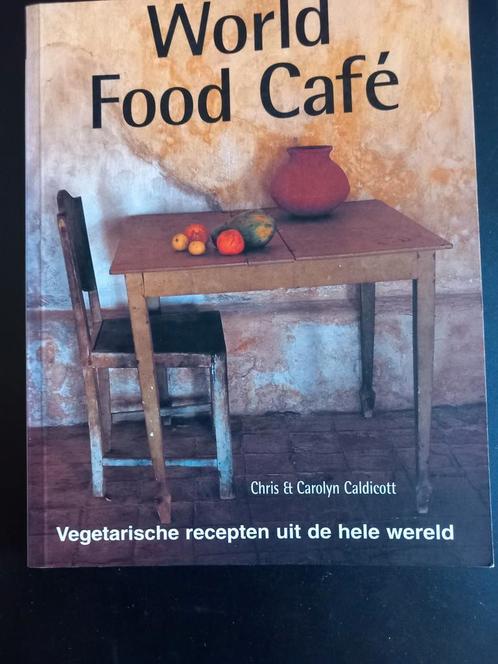 World Food Café - Vegetarische recepten uit de hele wereld, Boeken, Kookboeken, Zo goed als nieuw, Ophalen of Verzenden