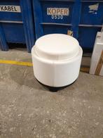 Kuka poef / tafeltje, Ophalen, Minder dan 50 cm, ., Rond