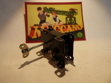 MECCANO OPWIND MOTOR    7 cm.   EN; WERKEND  +SLEUTEL beschikbaar voor biedingen