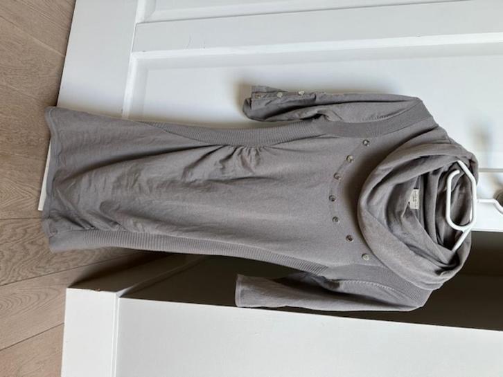 Karen Millen jurk met brede kraag maat 2 (38), Kleding | Dames, Jurken, Zo goed als nieuw, Maat 38/40 (M), Beige, Boven de knie