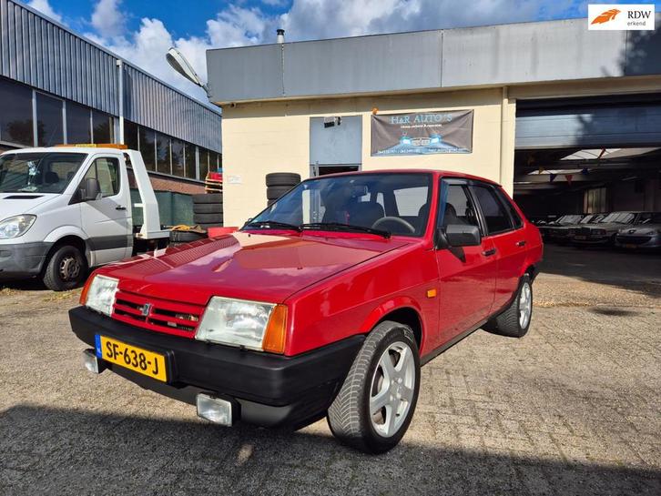 Lada LADA DIVA ENIGE IN NL ! LADA SPUTNIK, Auto's, Lada, Bedrijf, Te koop, Overige modellen, Lichtmetalen velgen, Benzine, Euro 1