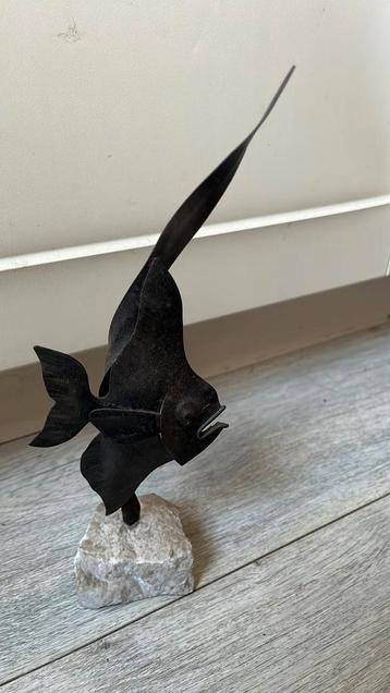 Kunstwerkje uit de 70er jaren. 25 cm hoog beschikbaar voor biedingen