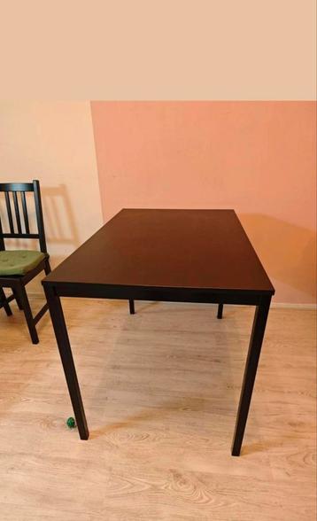 IKEA Sandsberg zwarte eettafel 