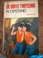 De Dolle Tweeling in Opstand - Enid Blyton, Boeken, Ophalen of Verzenden, Gelezen, Fictie algemeen