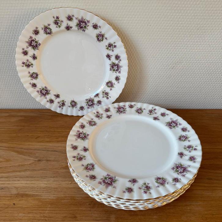 6 Grote Royal Albert Sweet Violets Diner Borden, Dinerborden, Antiek en Kunst, Antiek | Servies los, Ophalen of Verzenden
