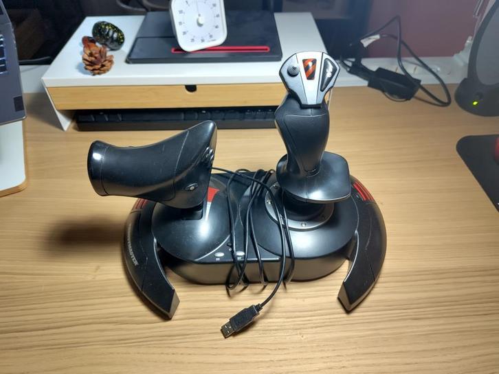 Thrustmaster T.Flight Hotas X joystick, Computers en Software, Joysticks, Gebruikt, Ophalen of Verzenden