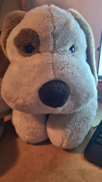 Pluche hond (groot) als nieuw beschikbaar voor biedingen