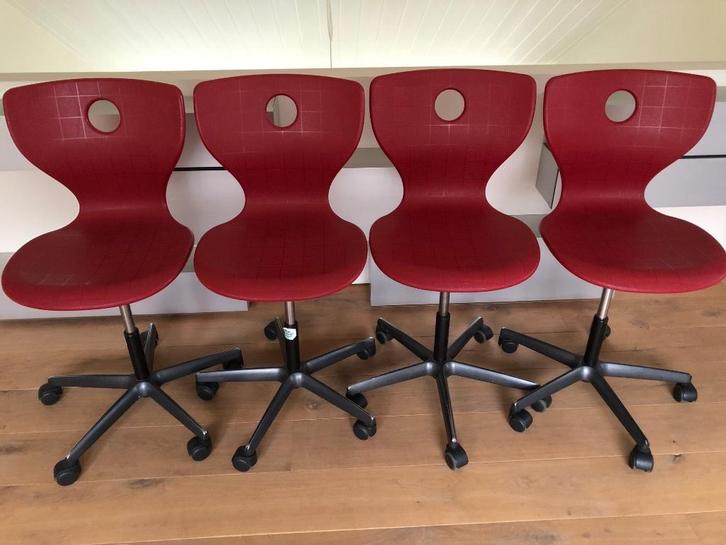 Stoelen Verner Panton vintage, Huis en Inrichting, Stoelen, Gebruikt, Vier, Kunststof, Metaal, Rood, Ophalen