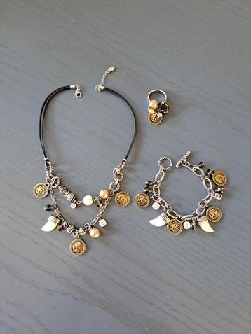 NIEUW sieradenset Fossil (ketting, armband en ring) beschikbaar voor biedingen