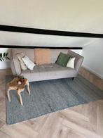 Nette / luxe tweezits (2-zits) bank beige Goossens, Huis en Inrichting, Ophalen, Tweepersoons, 75 tot 100 cm, Zo goed als nieuw
