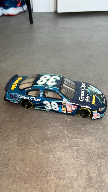 Action 2004 Dodge Intrepid Shark Tale beschikbaar voor biedingen