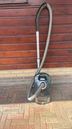 Miele stofzuiger, Witgoed en Apparatuur, Stofzuigers, Ophalen of Verzenden, Zo goed als nieuw, 1600 tot 2000 watt, Stofzuiger