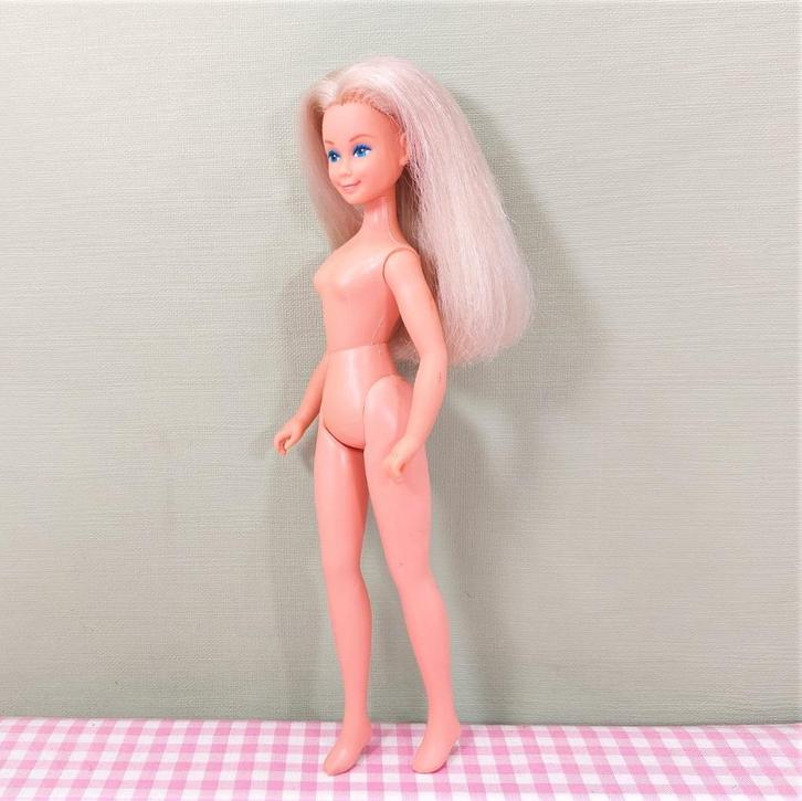 Vintage Barbie Fashion Doll Spaans Lali b.b. Made in Spain, Verzamelen, Poppen, Gebruikt, Pop, Ophalen of Verzenden