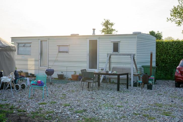 Ruime stacaravan 3,5 x 9 m – met airco, Caravans en Kamperen, Stacaravans, tot en met 2, Ophalen