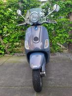 Vespa LXV50, Fietsen en Brommers, Vespa LXV, Benzine, Maximaal 45 km/u, Ophalen of Verzenden