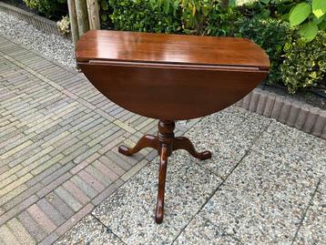 Prachtige antiek eiken 3 pt hangoor/bijzettafel  H76 D 75 cm beschikbaar voor biedingen
