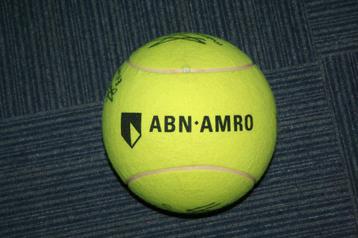 ABN-AMRO tennistournooi super tennisbal met handtekeningen beschikbaar voor biedingen