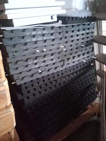 Rubber stalmatten of paddockmatten beschikbaar voor biedingen