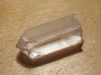 mi. 2x ruwe edelsteen LEMURIAN KRISTAL (3) (lees!), Verzenden, Mineraal