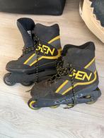 Skeelers en kniebescherming maat 42,5, Sport en Fitness, Skeelers, Ophalen of Verzenden, Zo goed als nieuw, Inline skates 4 wielen