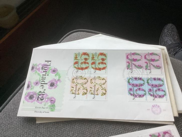 No6389 Afwijkend E200 paren Heb ook van Nederland jaargangen, Postzegels en Munten, Postzegels | Eerstedagenveloppen, Onbeschreven
