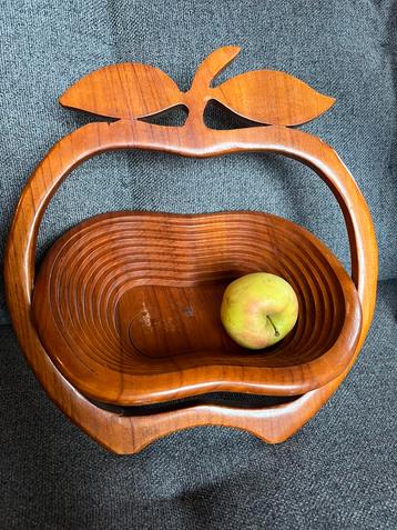 Apple fruitschaal. Hout. 25 cm