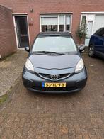 Toyota Aygo 1.0 12V Vvt-i 5DRS 2006 Grijs 120.000 km, Voorwielaandrijving, 4 stoelen, 68 pk, Origineel Nederlands