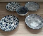 Gusta 4 borden + 1 schaal, Huis en Inrichting, Keuken | Servies, Ophalen of Verzenden, Gebruikt, Overige stijlen, Bord(en)