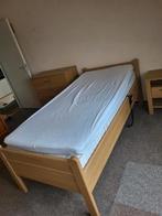 Seniorenbed met elektrische bedbodem en topper., Ophalen, 90 cm, Eenpersoons, Zo goed als nieuw