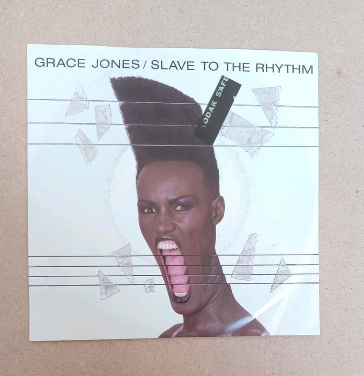 Grace Jones  - Slave To The Rhythm, Cd's en Dvd's, Vinyl Singles, Gebruikt, Single, Pop, 7 inch, Ophalen of Verzenden