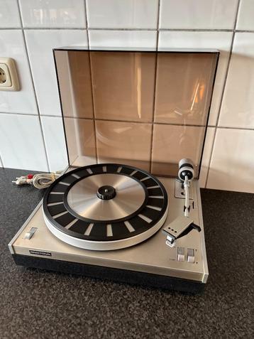 LEES BESCHRIJVING AUB. Vintage Aristona AR8525 platenspeler beschikbaar voor biedingen