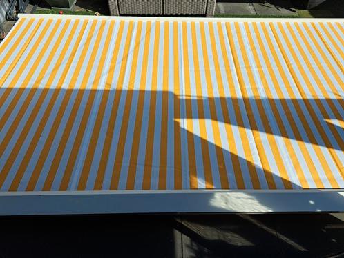 Zonnescherm knikarm 416 cm breed Uitval 250 cm, Tuin en Terras, Partytenten, Zo goed als nieuw, 5 tot 8 meter, Minder dan 4 meter