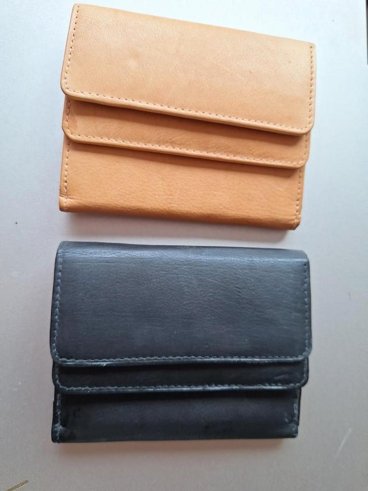 2 nieuwe lederen portemonnees., Sieraden, Tassen en Uiterlijk, Portemonnees, Nieuw, Bruin, Ophalen of Verzenden