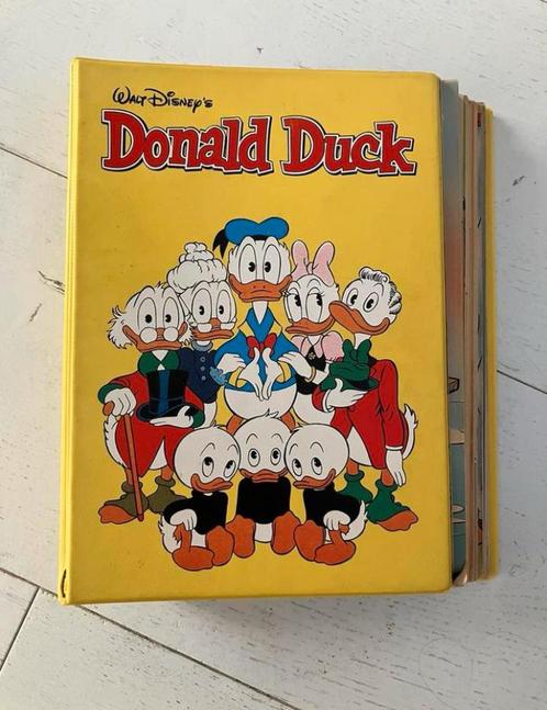 Donald Duck vintage jaargang 1991 verzamelmap VAKANTIE AUTO, Boeken, Stripboeken, Zo goed als nieuw, Meerdere stripboeken, Ophalen of Verzenden