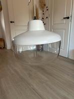 Mooie hanglamp met plexiglas kap, Kunststof, Gebruikt, Modern scandinavisch ( geen ikea), Ophalen of Verzenden