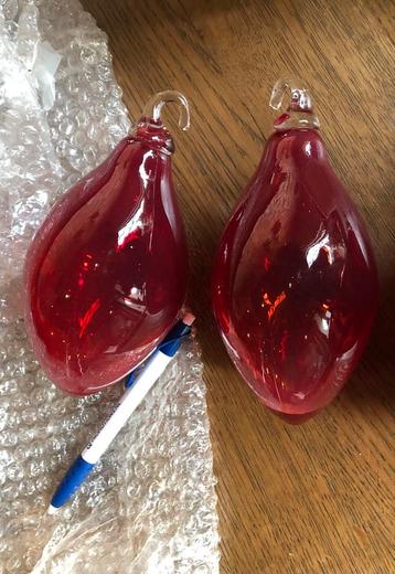 Mondgeblazen Glazen Druppel Ornament beschikbaar voor biedingen