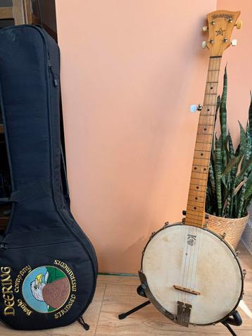Vintage 5-snarige Deering Banjo met Tas beschikbaar voor biedingen